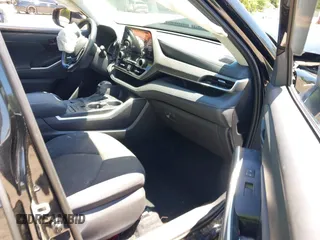 2021 Toyota Highlander L with VIN 5TDZZRAHXMS526743, listed as a IAAI auction lot 42335813 with 79,000 mi miles and . Bid and sale history available at DreamBid. Image 5.