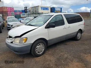 2001 Toyota Sienna CE with VIN 4T3ZF19C21U359632, listed as a Copart auction lot 60258414 with 167,356 mi miles and Salvage Title. Bid and sale history available at carsss.com. Image 1.