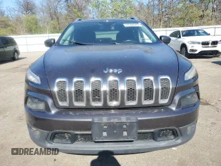 2017 Jeep Cherokee 75th Anniversary Edition с VIN 1C4PJMCS7HW505283, выставлен на аукционе Copart как лот 55504045 с пробегом 242 325 миль миль и Списание • Salvage title. История ставок и продаж доступна на DreamBid. Изображение 5.