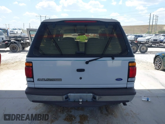 1995 Ford Explorer Eddie Bauer z VIN 1FMDU34X8SUC30858, wystawiony jako IAAI lot #41899260 z przebiegiem 85 842 mil mil oraz . Historia ofert i sprzedaży dostępna na DreamBid. Obrazek 16.