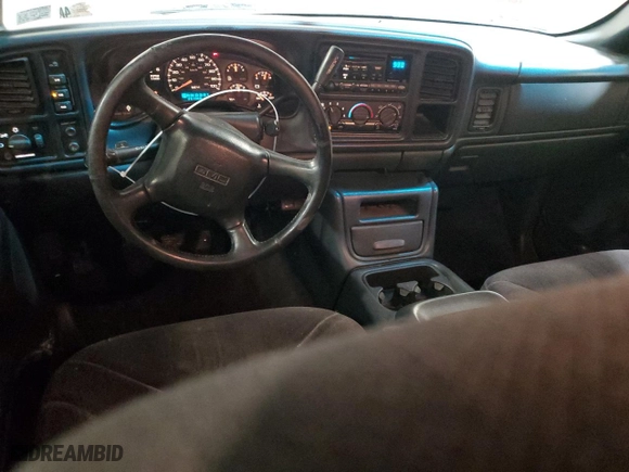 2002 GMC Sierra 2500HD SLE with VIN 1GTHK23U02F161214, listed as a Copart auction lot 42322685 with 231,368 mi miles and Salvage Title. Bid and sale history available at carsss.com. Image 8.
