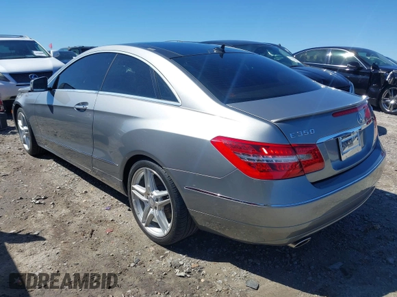2013 Mercedes-Benz E-Class E 350 with VIN WDDKJ8JB3DF210590, listed as a IAAI auction lot 41813869 with 77,247 mi miles. Bid and sale history available at carsss.com. Image 3.