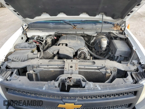 2011 Chevrolet Silverado 1500 Work Truck with VIN 1GCRCPEA7BZ174834, listed as a Copart auction lot 84470824 with 318,571 mi miles and Clean Title. Bid and sale history available at DreamBid. Image 11.