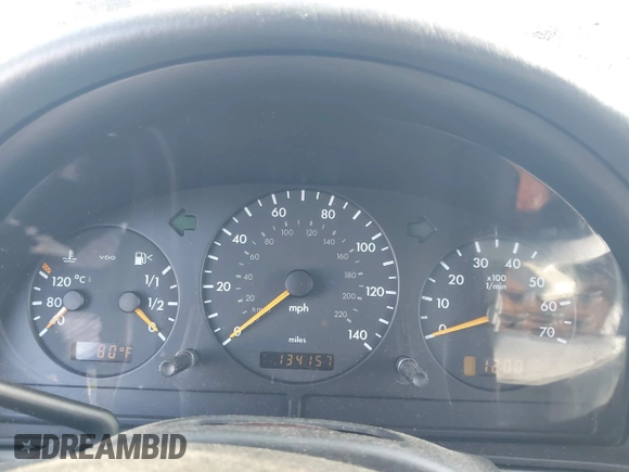 2000 Mercedes-Benz M 320/430/500 z VIN 4JGAB54E7YA155826, wystawiony jako IAAI lot #42151068 z przebiegiem 134 157 mil mil oraz . Historia ofert i sprzedaży dostępna na DreamBid. Obrazek 7.