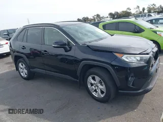 2019 Toyota RAV4 XLE with VIN JTMW1RFV7KJ011556, listed as a IAAI auction lot 41682178 with 72,795 mi miles. Bid and sale history available at carsss.com. Image 1.