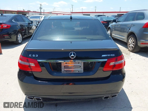2010 Mercedes-Benz E 63 AMG with VIN WDDHF7HB6AA119107, listed as a IAAI auction lot 42517085 with 113,539 mi miles and . Bid and sale history available at DreamBid. Image 16.