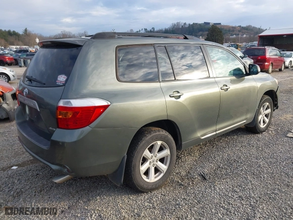 2010 Toyota Highlander SE with VIN 5TDJK3EH5AS031130, listed as a IAAI auction lot 41172229 with 186,511 mi miles. Bid and sale history available at carsss.com. Image 4.