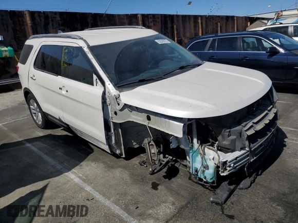 2018 Ford Explorer XLT с VIN 1FM5K7D83JGA56317, выставлен на аукционе Copart как лот 63529225 с пробегом 56 975 миль миль и Списание • Salvage title. История ставок и продаж доступна на DreamBid. Изображение 4.