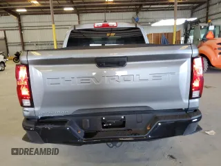 2023 Chevrolet Colorado 2WD Work Truck z VIN 1GCGSBEC9P1262417, wystawiony jako Copart lot #61997715 z przebiegiem 27 573 mil mil oraz Czysty tytuł • Clean title. Historia ofert i sprzedaży dostępna na DreamBid. Obrazek 6.