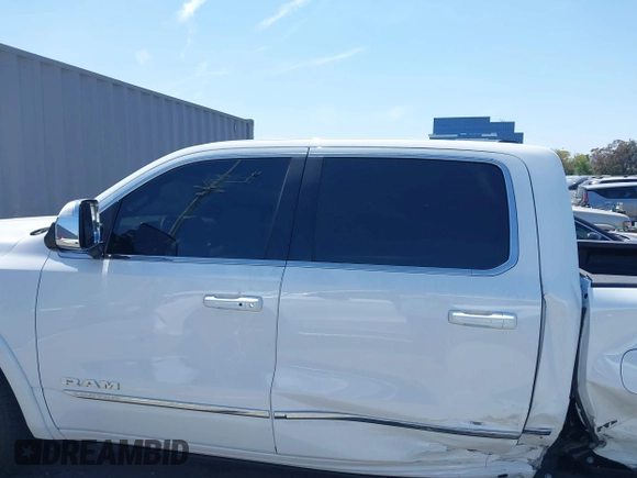 2024 Ram 1500 Limited с VIN 1C6SRFHT1RN209318, выставлен на аукционе IAAI как лот 42083923 с пробегом 12 969 миль миль и . История ставок и продаж доступна на DreamBid. Изображение 15.