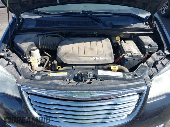 2011 Chrysler Town & Country Touring with VIN 2A4RR5DG2BR702731, listed as a IAAI auction lot 42095661 with 202,968 mi miles and . Bid and sale history available at DreamBid. Image 10.