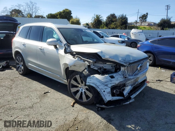 2021 Volvo XC90 Inscription Expression with VIN YV4BR00L9M1676419, listed as a Copart auction lot 46947514 with 56,090 mi miles. Bid and sale history available at carsss.com. Image 4.
