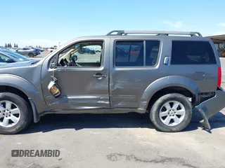 2008 Nissan Pathfinder LE z VIN 5N1AR18U08C661055, wystawiony jako IAAI lot #42792867 z przebiegiem 386 235 mil mil oraz . Historia ofert i sprzedaży dostępna na DreamBid. Obrazek 6.