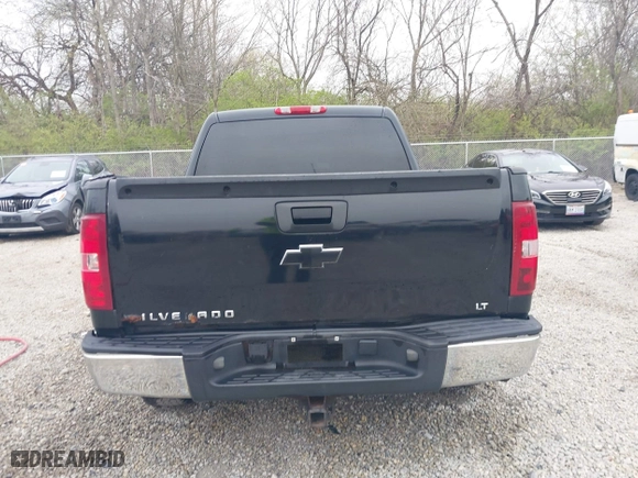 2008 Chevrolet Silverado 1500 LTZ with VIN 3GCEK13J38G310578, listed as a IAAI auction lot 42017041 with 231,632 mi miles. Bid and sale history available at carsss.com. Image 17.