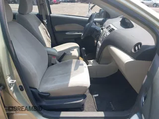 2007 Toyota Yaris с VIN JTDBT923571026531, выставлен на аукционе IAAI как лот 42412893 с пробегом 268 436 миль миль и . История ставок и продаж доступна на DreamBid. Изображение 5.