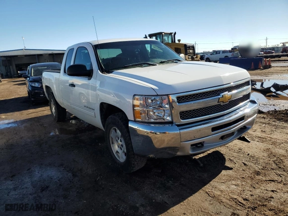 2013 Chevrolet Silverado 1500 LT with VIN 1GCRKSE75DZ364662, listed as a Copart auction lot 80261704 with 146,731 mi miles and Clean Title. Bid and sale history available at carsss.com. Image 4.