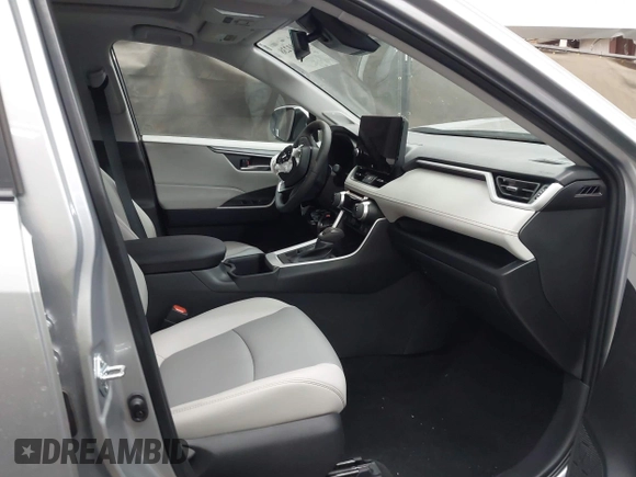 2025 Toyota RAV4 XLE Premium z VIN 2T3A1RFV9SW522259, wystawiony jako IAAI lot #42101238 z przebiegiem 1 479 mil mil oraz . Historia ofert i sprzedaży dostępna na DreamBid. Obrazek 5.