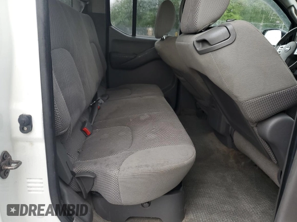 2013 Nissan Frontier SV z VIN 1N6AD0EVXDN737421, wystawiony jako Copart lot #57495815 z przebiegiem 129 053 mil mil oraz Szkoda całkowita • Salvage title. Historia ofert i sprzedaży dostępna na DreamBid. Obrazek 10.