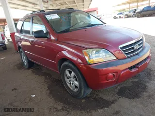 2007 Kia Sorento EX with VIN KNDJD736575733627, listed as a IAAI auction lot 42069259 with 233,005 mi miles. Bid and sale history available at carsss.com. Image 1.