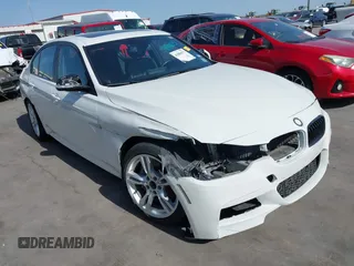 2018 BMW 3 Series 330i z VIN WBA8B9C55JEE82316, wystawiony jako IAAI lot #41806575 z przebiegiem 56 650 mil mil oraz . Historia ofert i sprzedaży dostępna na DreamBid. Obrazek 1.