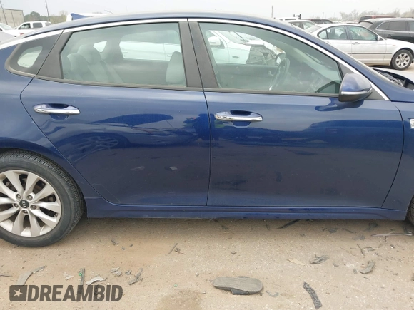 2017 Kia Optima LX with VIN 5XXGT4L35HG140543, listed as a IAAI auction lot 41801762 with 95,626 mi miles. Bid and sale history available at carsss.com. Image 13.