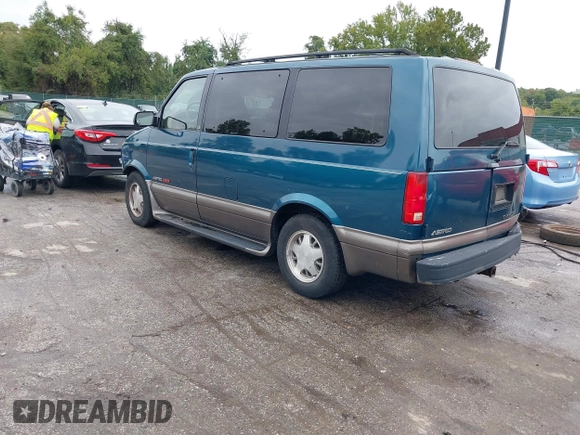 1999 Chevrolet Astro with VIN 1GNEL19W0XB116797, listed as a IAAI auction lot 42219437 with 120,902 mi miles and . Bid and sale history available at DreamBid. Image 3.