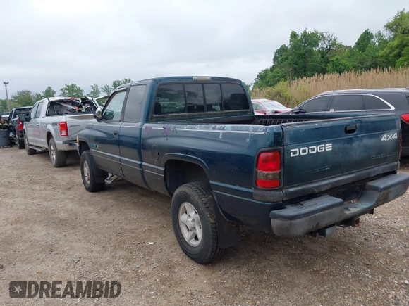 1997 Dodge 1500 with VIN 3B7HF13Y4VG704987, listed as a IAAI auction lot 42194979 with 179,395 mi miles. Bid and sale history available at carsss.com. Image 3.
