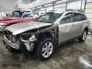 2014 Subaru Outback 2.5i with VIN 4S4BRBAC2E3260999, listed as a Copart auction lot 44455735 with 123,279 mi miles and Salvage Title. Bid and sale history available at carsss.com. Image 1.