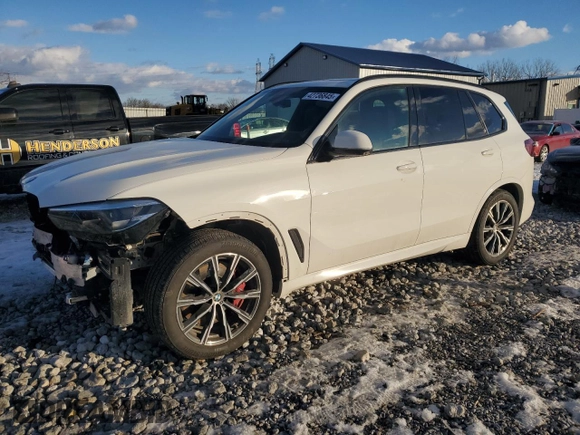 2021 BMW X5 M50i with VIN 5UXJU4C03M9E80842, listed as a Copart auction lot 42736845 with 75,390 mi miles and Salvage Title. Bid and sale history available at carsss.com. Image 1.