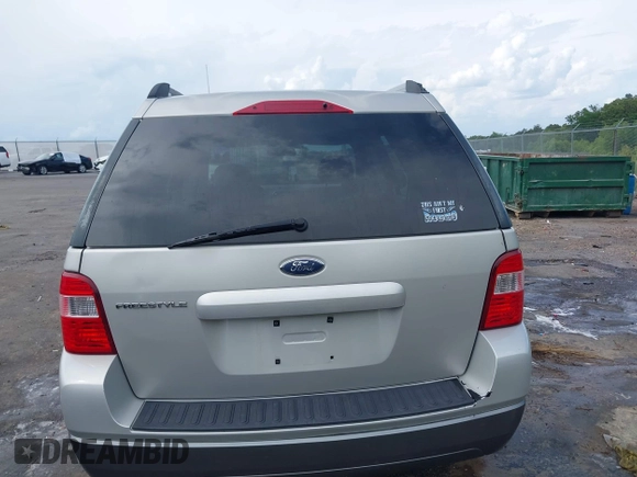 2006 Ford Freestyle SE z VIN 1FMZK01126GA47132, wystawiony jako IAAI lot #42179466 z przebiegiem 139 150 mil mil oraz . Historia ofert i sprzedaży dostępna na DreamBid. Obrazek 17.