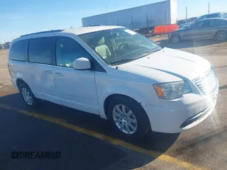 2015 Chrysler Town & Country LX with VIN 2C4RC1AG1FR678142, listed as a IAAI auction lot 41016680 with 78,756 mi miles. Bid and sale history available at carsss.com. Image 1.