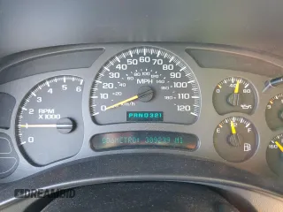2004 GMC Yukon SLE with VIN 1GKEC13V84R179274, listed as a Copart auction lot 77367204 with 309,239 mi miles and Salvage Title. Bid and sale history available at carsss.com. Image 9.
