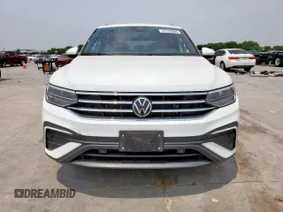 2024 Volkswagen Tiguan SE with VIN 3VVNB7AX5RM133921, listed as a Copart auction lot 58341925 with 7,865 mi miles and Salvage title. Bid and sale history available at DreamBid. Image 5.