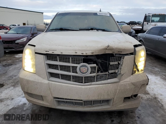 2014 Cadillac Escalade Platinum z VIN 1GYS4DEF6ER244833, wystawiony jako Copart lot #86022604 z przebiegiem 79 038 mil mil oraz Szkody całkowita. Historia ofert i sprzedaży dostępna na DreamBid. Obrazek 5.