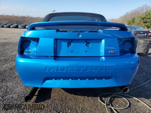 2000 Ford Mustang with VIN 1FAFP4445YF196607, listed as a Copart auction lot 81321514 with 0 mi miles and Salvage Title. Bid and sale history available at carsss.com. Image 6.
