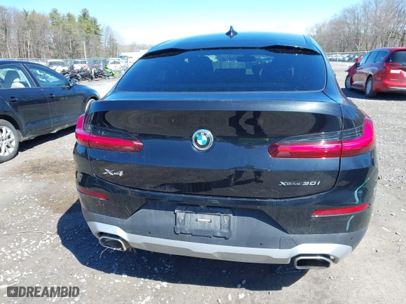 2022 BMW X4 xDrive30i with VIN 5UX33DT01N9K26959, listed as a IAAI auction lot 41835053 with 39,685 mi miles. Bid and sale history available at carsss.com. Image 16.