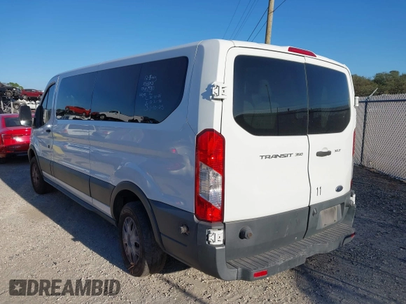 2017 Ford Transit XL z VIN 1FBZX2ZM5HKA20740, wystawiony jako IAAI lot #41144911 z przebiegiem 201 936 mil mil oraz . Historia ofert i sprzedaży dostępna na DreamBid. Obrazek 3.