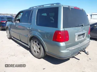 2006 Lincoln Navigator Luxury with VIN 5LMFU28586LJ12930, listed as a IAAI auction lot 41735286 with 168,480 mi miles. Bid and sale history available at carsss.com. Image 3.