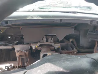 1999 Chevrolet Silverado 2500 z VIN 1GBGC24U2XE246595, wystawiony jako IAAI lot #41865596 z przebiegiem Nie podano mil oraz . Historia ofert i sprzedaży dostępna na DreamBid. Obrazek 7.