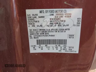 2005 Ford F-250 XL z VIN 1FTSW21P35EC94860, wystawiony jako IAAI lot #41299995 z przebiegiem 241 990 mil mil oraz . Historia ofert i sprzedaży dostępna na DreamBid. Obrazek 9.