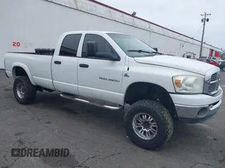 2006 Dodge Ram 2500 SLT with VIN 3D7KS28CX6G102476, listed as a IAAI auction lot 41841377 with 294,179 mi miles. Bid and sale history available at carsss.com. Image 1.
