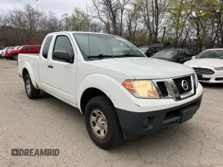 2015 Nissan Frontier S z VIN 1N6BD0CT6FN757321, wystawiony jako Copart lot #60501065 z przebiegiem 255 876 mil mil oraz Czysty tytuł • Clean title. Historia ofert i sprzedaży dostępna na DreamBid. Obrazek 1.
