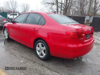 2012 Volkswagen Jetta Sedan TDI with VIN 3VW3L7AJ1CM333438, listed as a IAAI auction lot 41711918 with 105,212 mi miles. Bid and sale history available at carsss.com. Image 3.