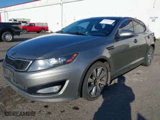 2013 Kia Optima SX w/Limited Pkg with VIN 5XXGR4A69DG190125, listed as a IAAI auction lot 41424498 with 134,056 mi miles. Bid and sale history available at carsss.com. Image 17.