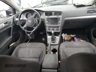 2016 Volkswagen Golf TSI SE z VIN 3VW217AU6GM043584, wystawiony jako Copart lot #51722765 z przebiegiem Nie podano mil oraz Czysty tytuł • Clean title. Historia ofert i sprzedaży dostępna na DreamBid. Obrazek 8.