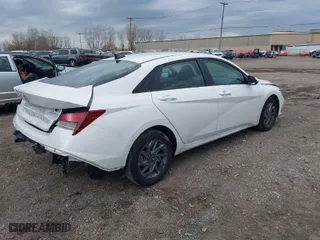 2024 Hyundai Elantra SEL with VIN KMHLM4DG6RU732392, listed as a IAAI auction lot 40746608 with 8,331 mi miles. Bid and sale history available at carsss.com. Image 4.