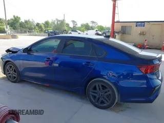 2021 Kia Forte GT-Line z VIN 3KPF34AD2ME386931, wystawiony jako IAAI lot #42333561 z przebiegiem 83 689 mil mil oraz . Historia ofert i sprzedaży dostępna na DreamBid. Obrazek 14.