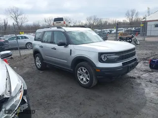 2022 Ford Bronco Sport with VIN 3FMCR9A69NRD60798, listed as a IAAI auction lot 41600275 with 57,446 mi miles. Bid and sale history available at carsss.com. Image 1.