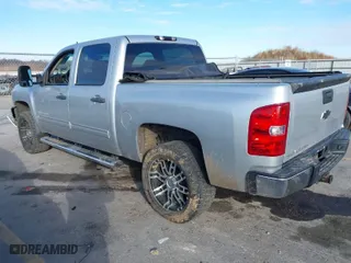2012 Chevrolet Silverado 1500 LT with VIN 1GCPKSE70CF141159, listed as a IAAI auction lot 40953651 with 141,375 mi miles. Bid and sale history available at carsss.com. Image 3.