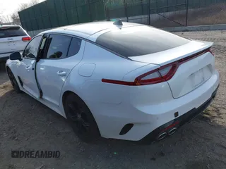 2020 Kia Stinger GT-Line with VIN KNAE15LA0L6081066, listed as a IAAI auction lot 41599142 with 73,199 mi miles. Bid and sale history available at carsss.com. Image 3.
